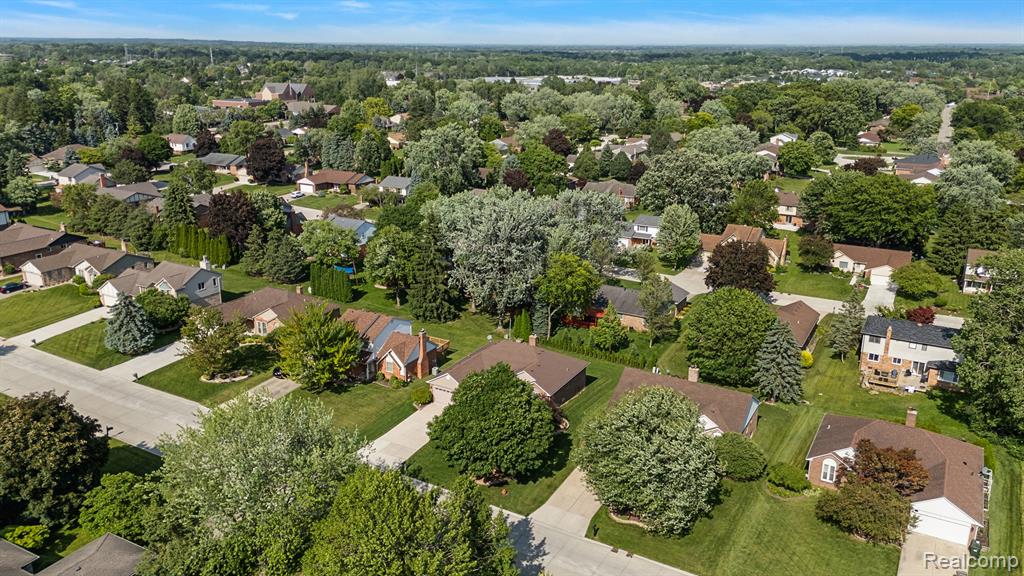 2093 Cumberland Road Rochester Hills, MI 48307 - Photo 52 of 58