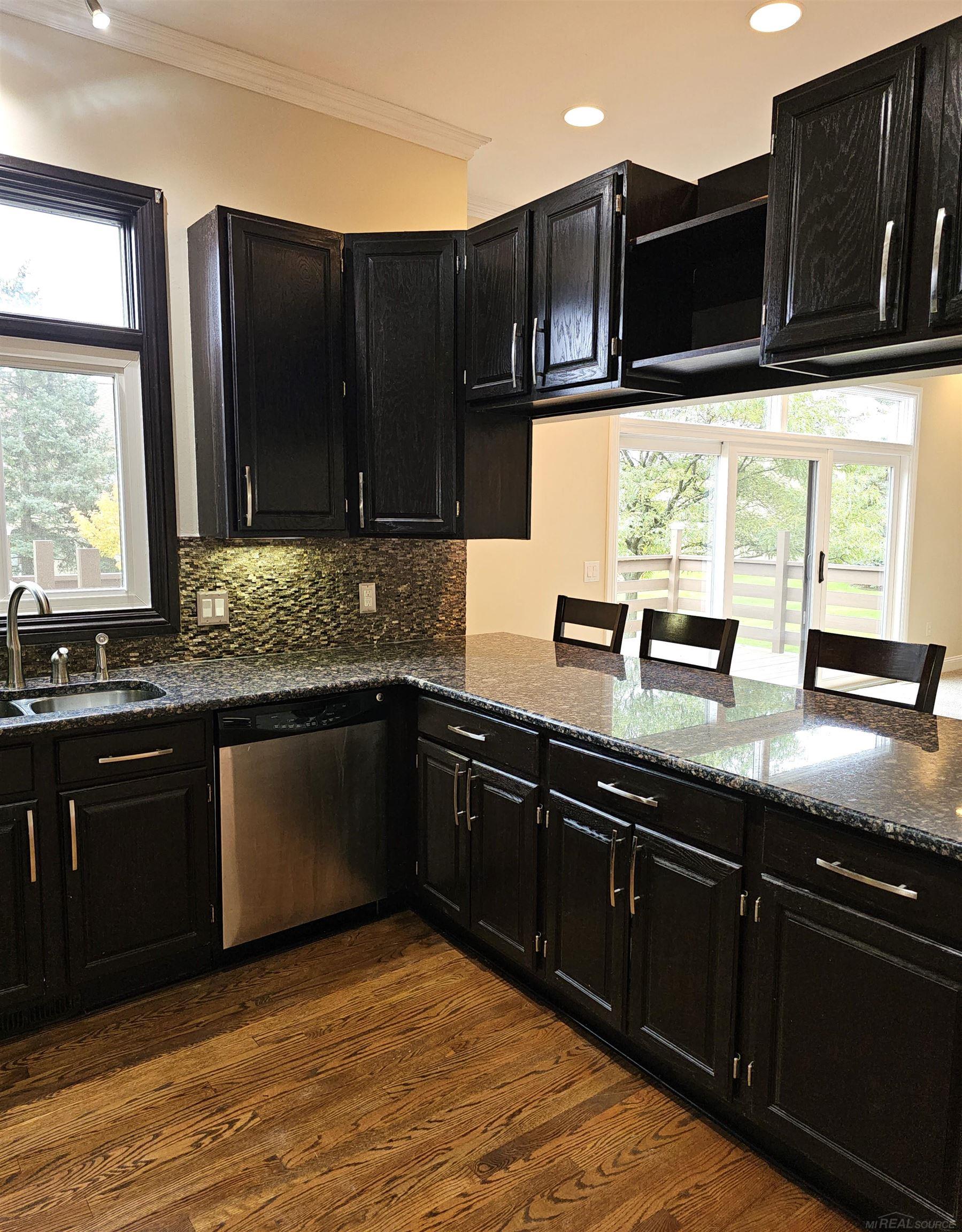 2191 Crystal Drive Rochester, MI 48309 - Photo 19 of 63