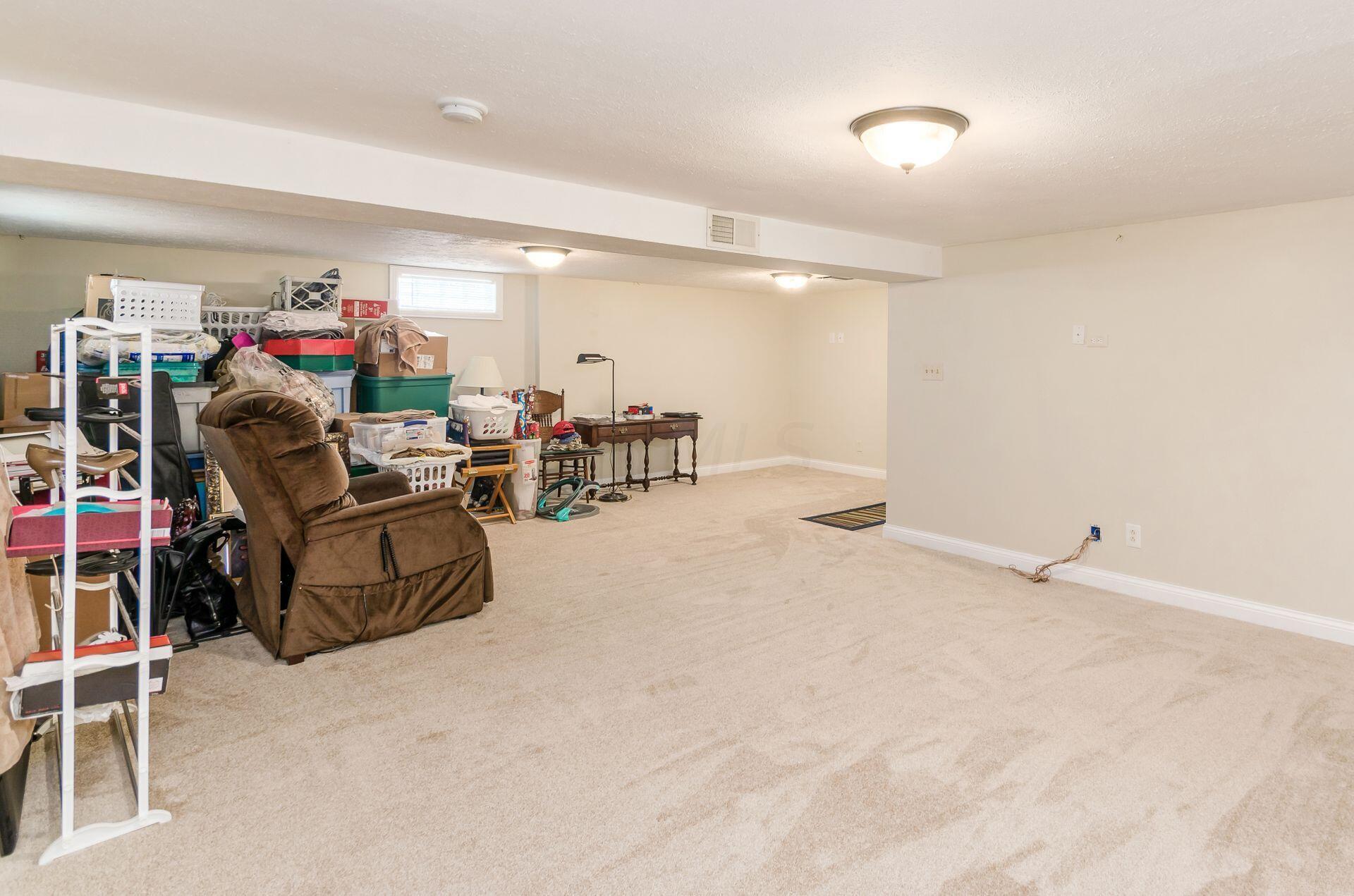 4024 Clime Road Columbus, OH 43228 - Photo 23 of 26 023_6f2fd7_K 4024 Clime Rd053