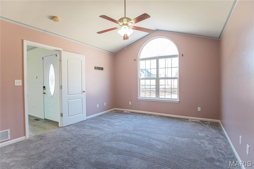 23386 Roulette Road Waynesville, MO 65583 - Photo 11 of 38