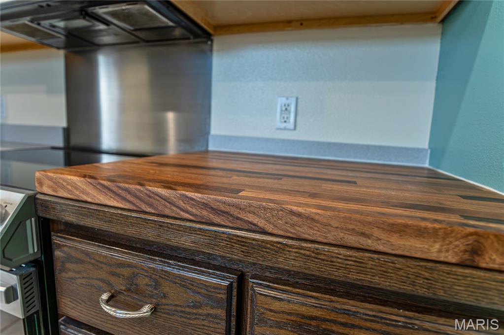 23386 Roulette Road Waynesville, MO 65583 - Photo 8 of 38