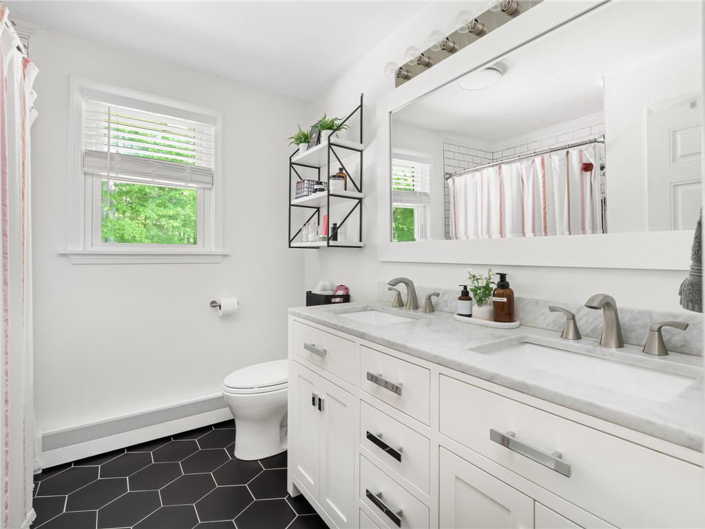 160 Mohawk Trail Cranston, RI 02921 - Photo 11 of 24 New bathroom!