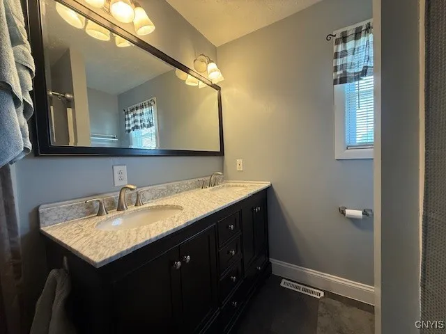 $400,000 | 351 Halsey Road, Richland, NY 13142