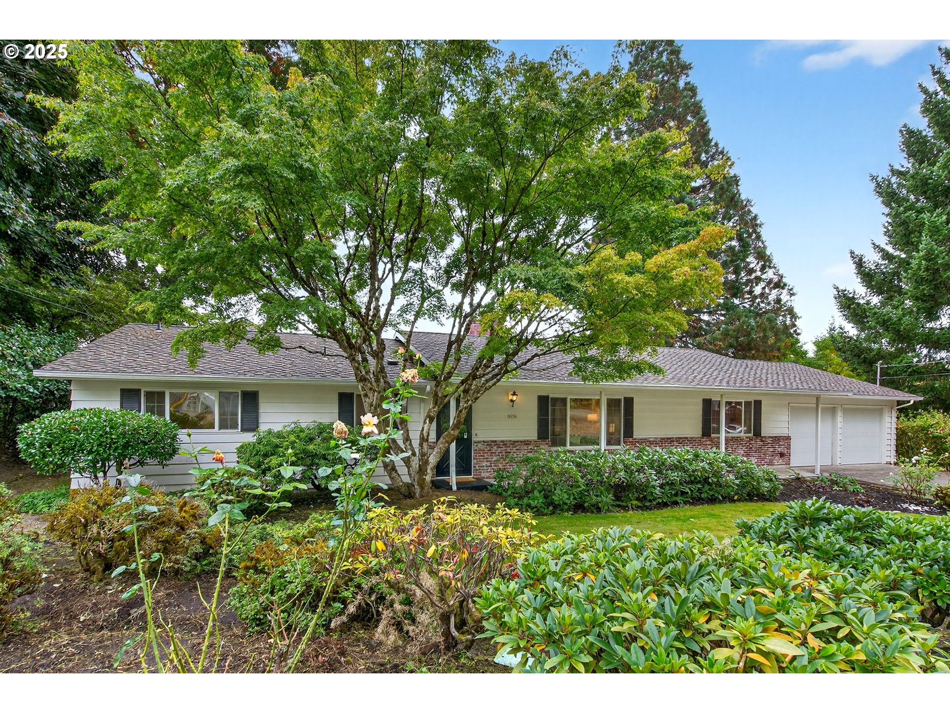 3350 Southwest Mitchell Street Portland, OR 97239 - Photo 1 of 40 Gallery Image 1