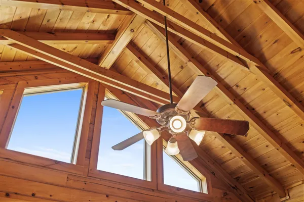 $649,900 | 115 Spring Crossing Lane, Steeles Tavern, VA 24476