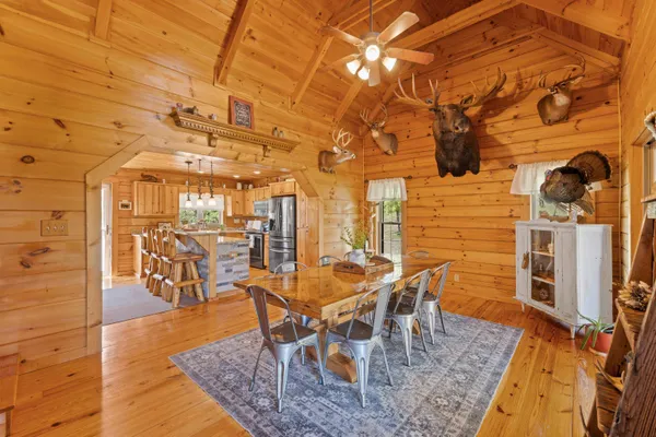 $649,900 | 115 Spring Crossing Lane, Steeles Tavern, VA 24476