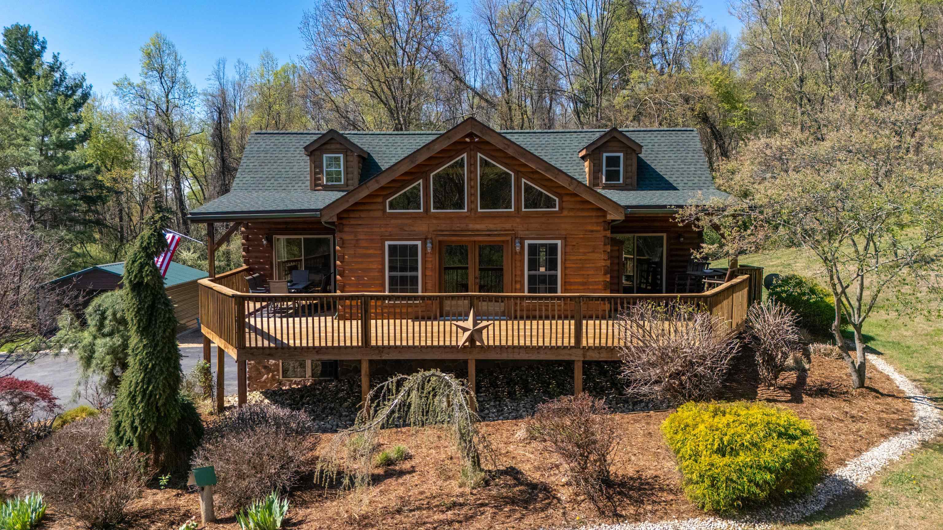 115 Spring Crossing Lane Steeles Tavern, VA 24476 - Photo 3 of 74