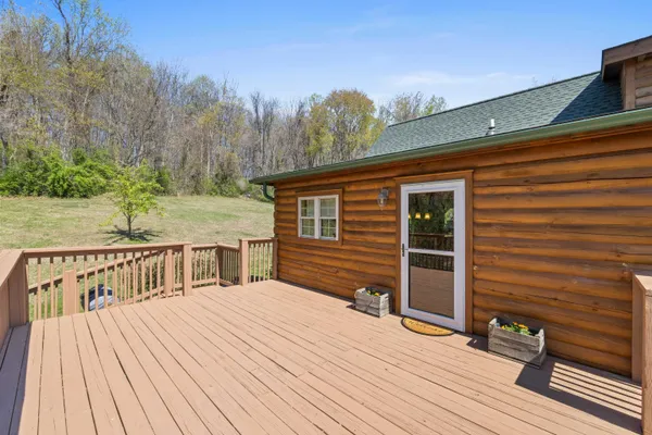 $649,900 | 115 Spring Crossing Lane, Steeles Tavern, VA 24476