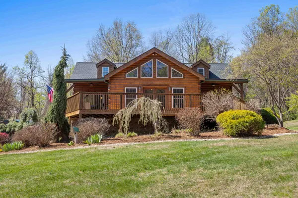 $649,900 | 115 Spring Crossing Lane, Steeles Tavern, VA 24476