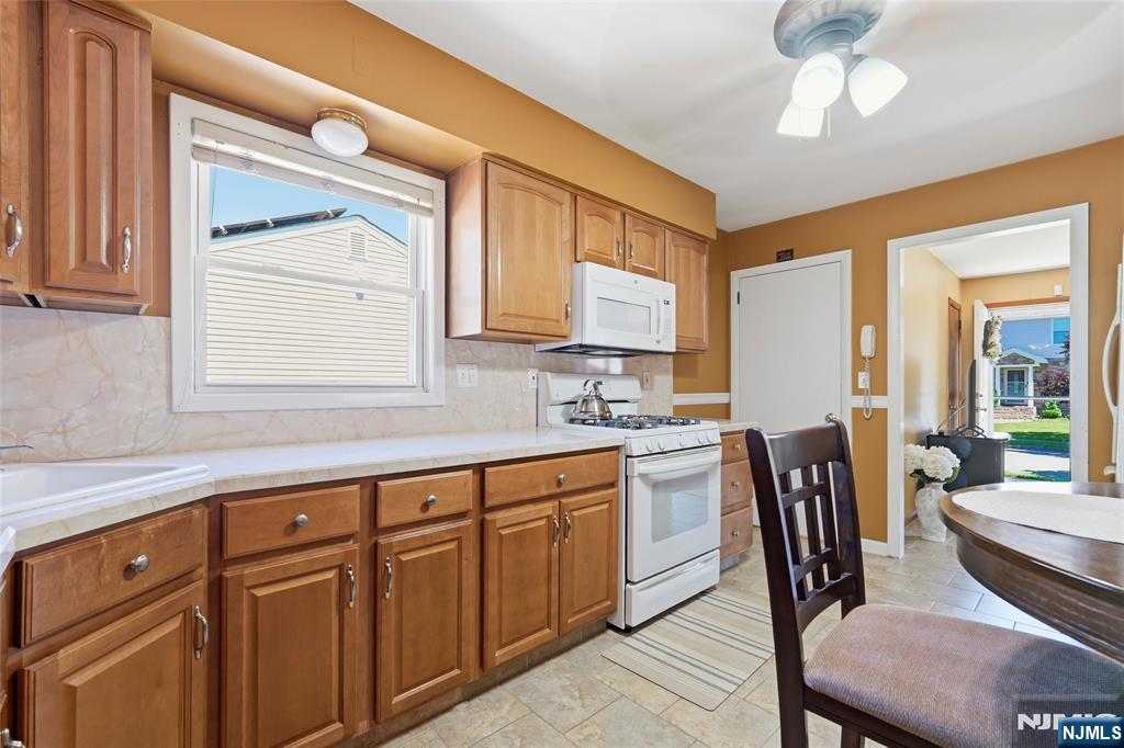 29 Corsi Road Bloomfield, NJ 07003 - Photo 8 of 31