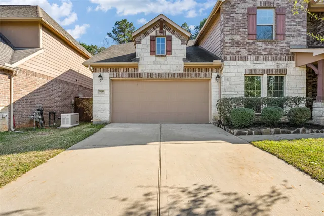 $439,000 | 2642 Tacoma Springs Drive, Conroe, TX 77304