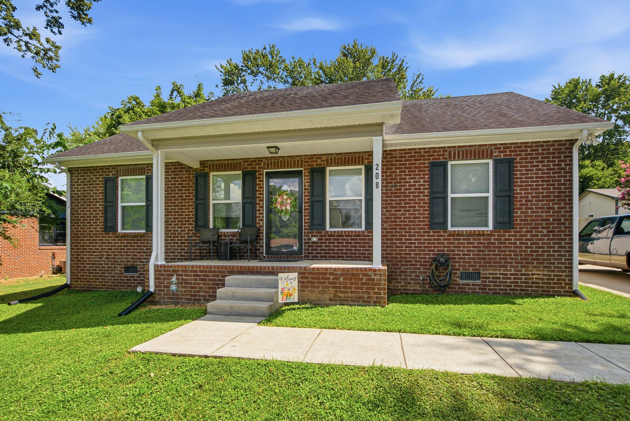 208 Pitt Lane Springfield, TN 37172 - Photo 1 of 25 Gallery Image 1