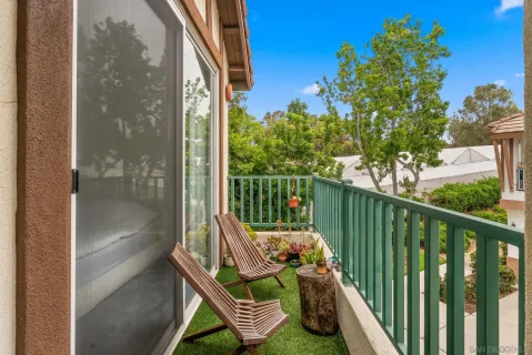 $899,000 | 446 Carmel Creeper Place, Encinitas, CA 92024