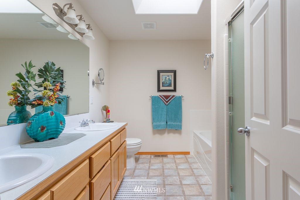 11104 Chain Lake Road Snohomish, WA 98290 - Photo 11 of 14