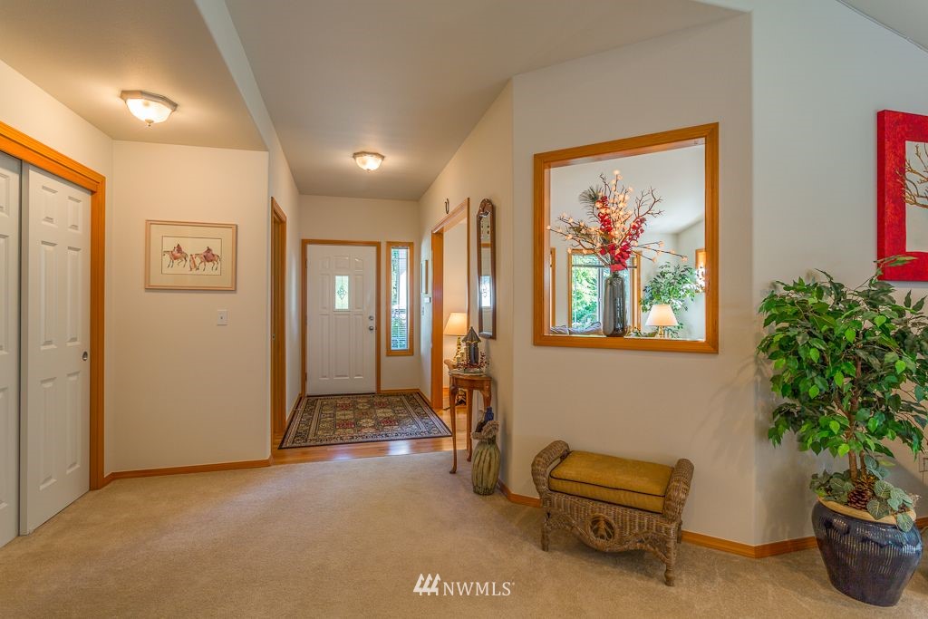 11104 Chain Lake Road Snohomish, WA 98290 - Photo 3 of 14