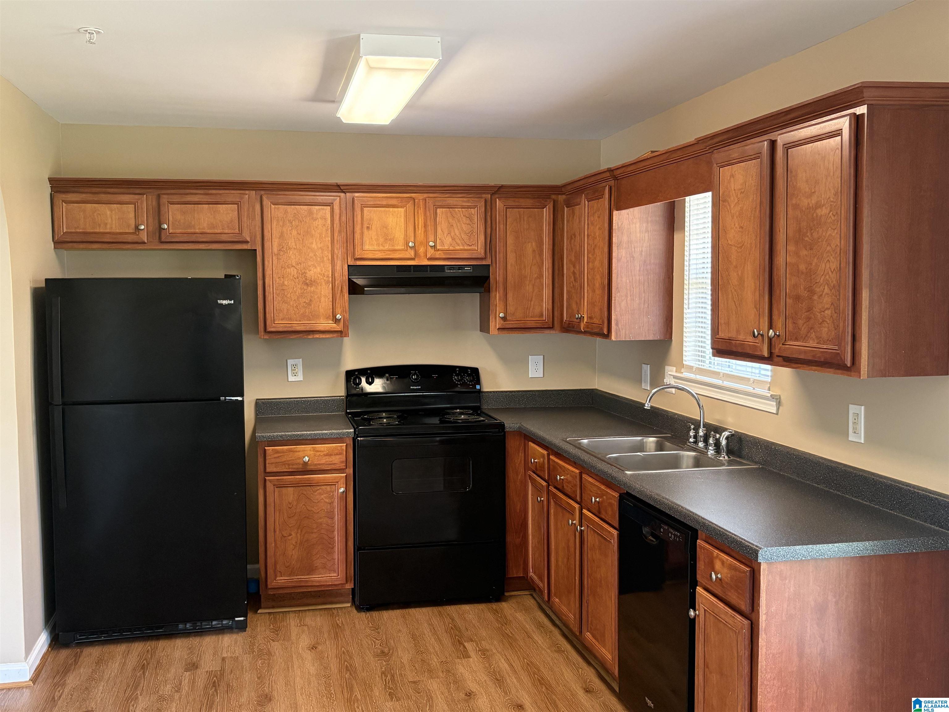 1114 Thompson Road Alabaster, AL 35007 - Photo 11 of 34