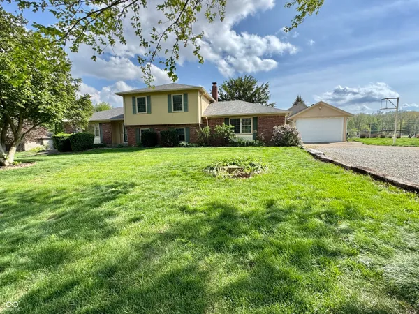 $349,900 | 7739 Westerville Drive, Clayton, IN 46118