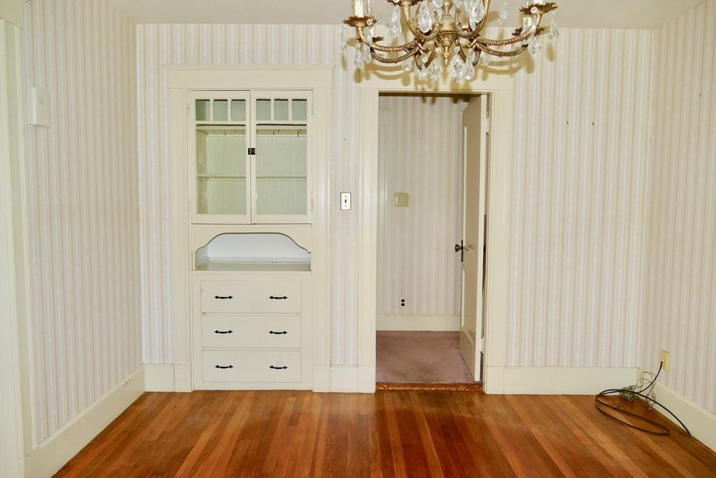 26 Ridgeway Street Quincy, MA 02170 - Photo 18 of 30 Gallery Image 18