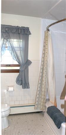 42 Littlefield Road Warwick, RI 02818 - Photo 4 of 19