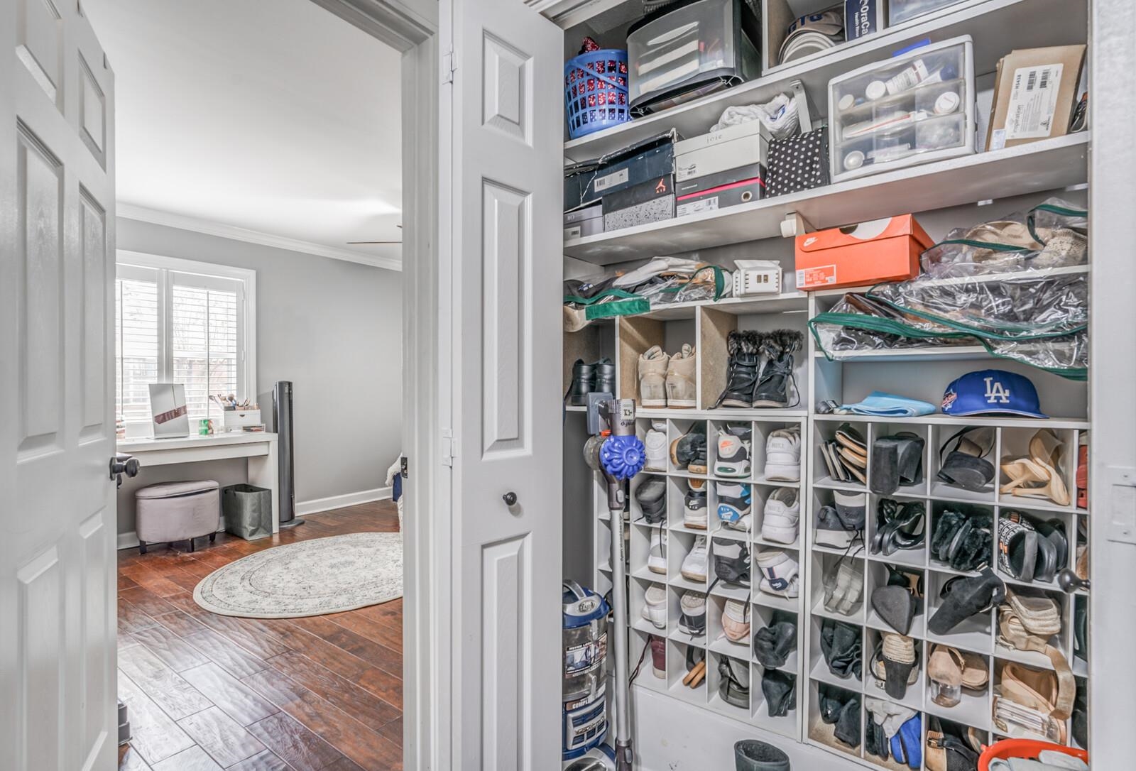 5718 Quince Road, Unit 2 Memphis, TN 38119 - Photo 14 of 25 Gallery Image 14