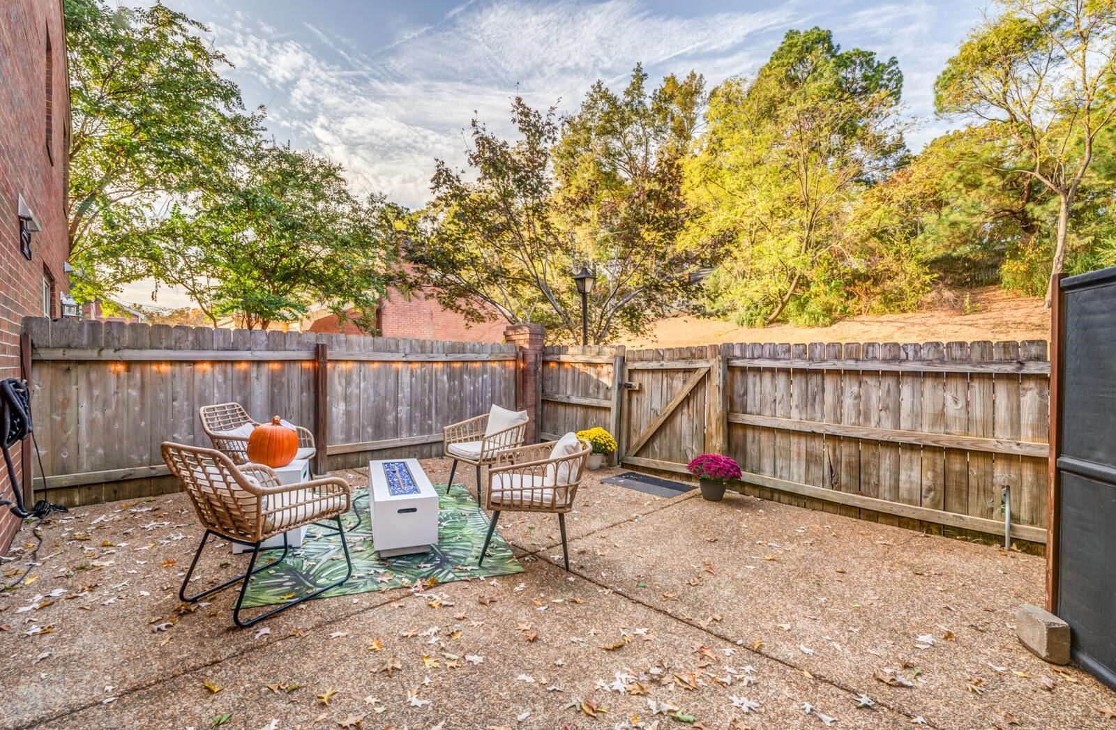 5718 Quince Road, Unit 2 Memphis, TN 38119 - Photo 18 of 25 Gallery Image 18