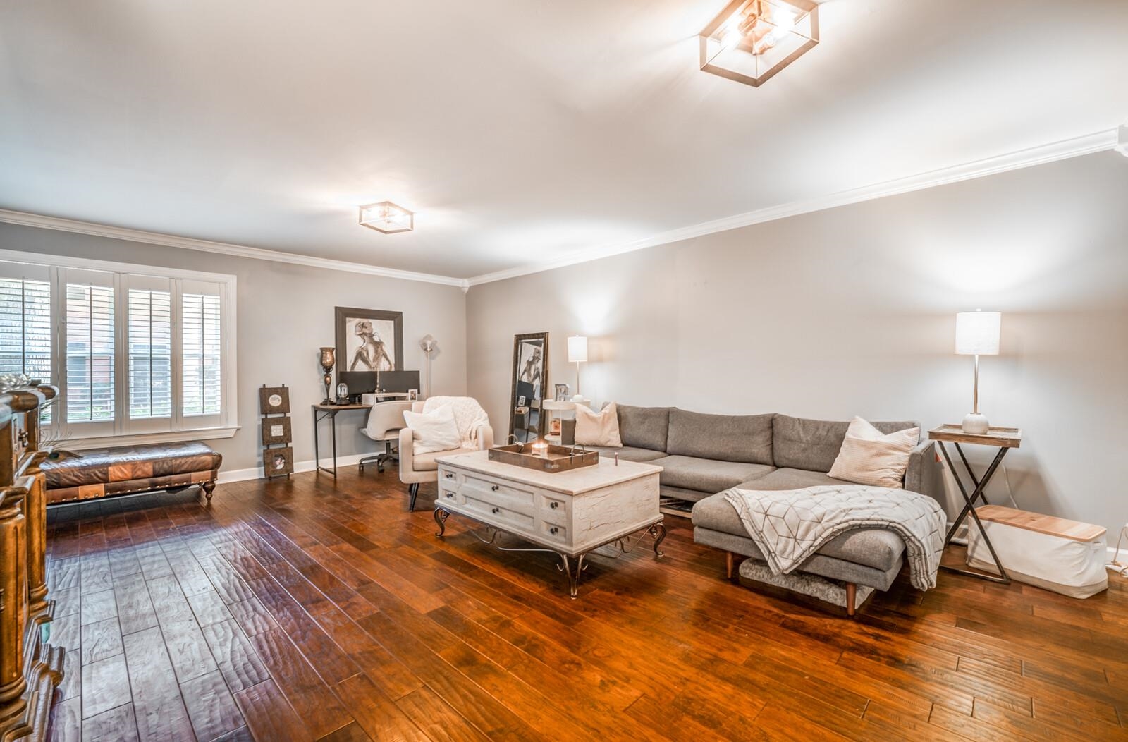 5718 Quince Road, Unit 2 Memphis, TN 38119 - Photo 3 of 25 Gallery Image 3