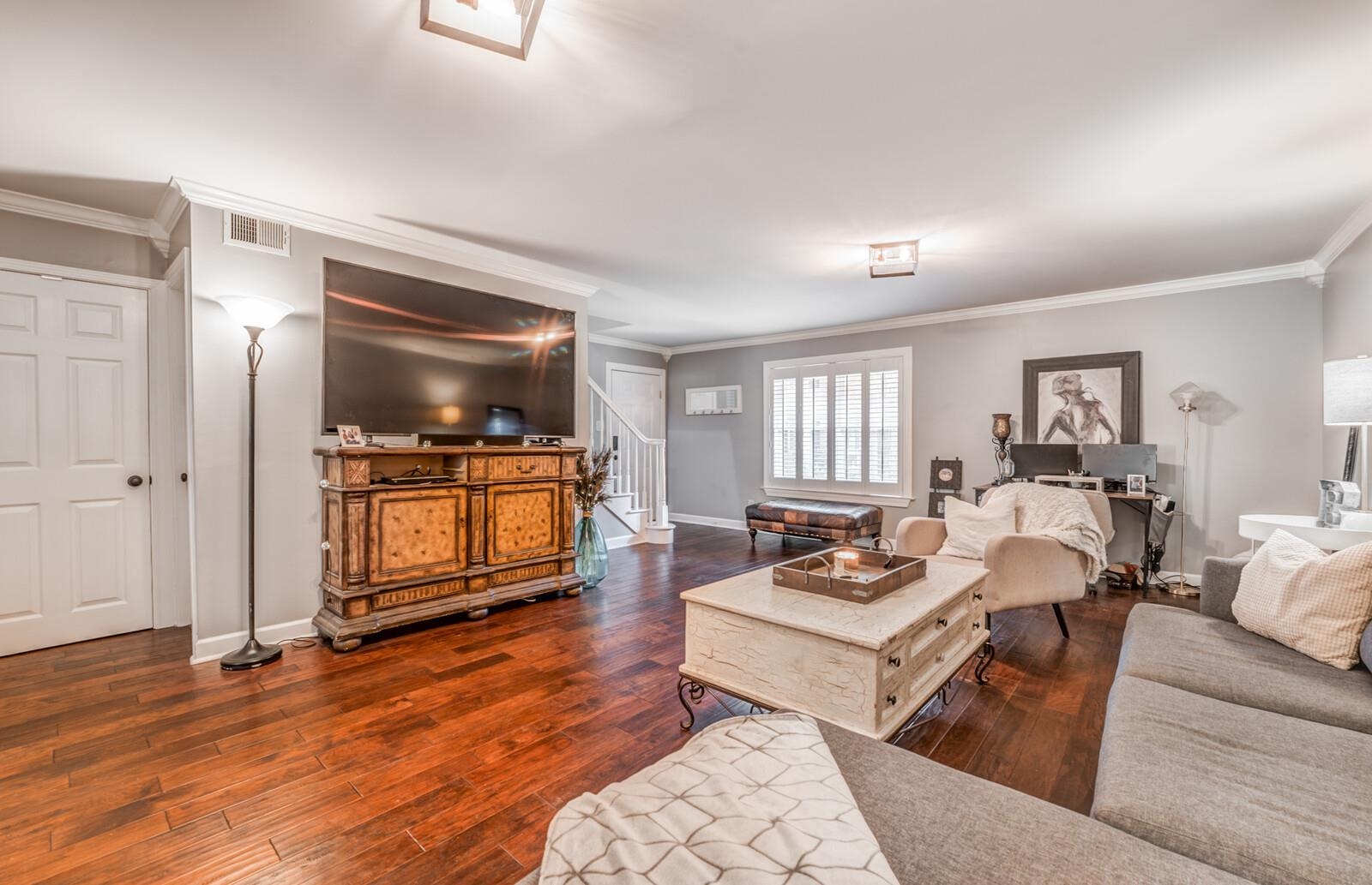 5718 Quince Road, Unit 2 Memphis, TN 38119 - Photo 4 of 25 Gallery Image 4