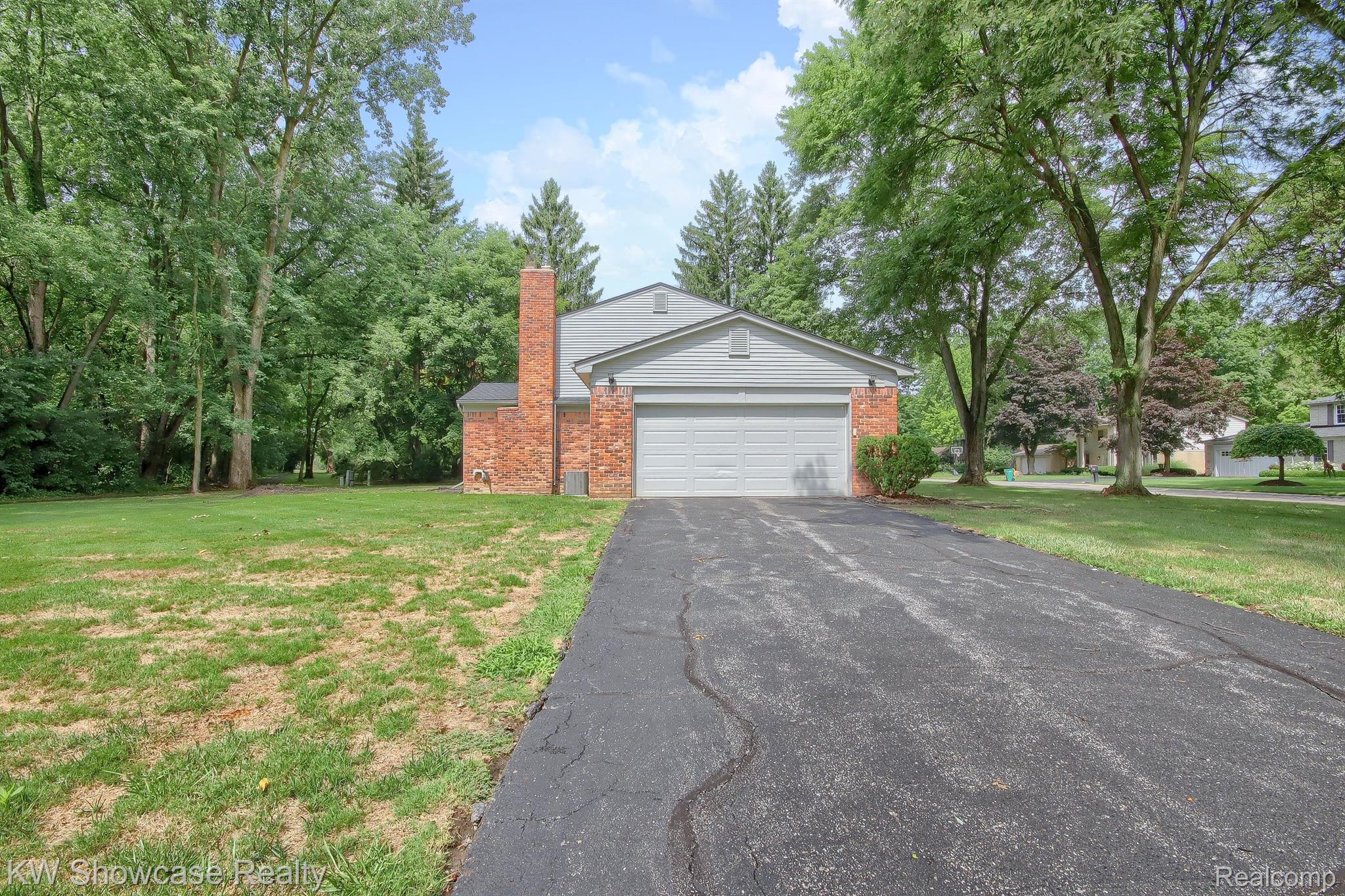 35127 Old Timber Road Farmington, MI 48331 - Photo 29 of 29 Gallery Image 29