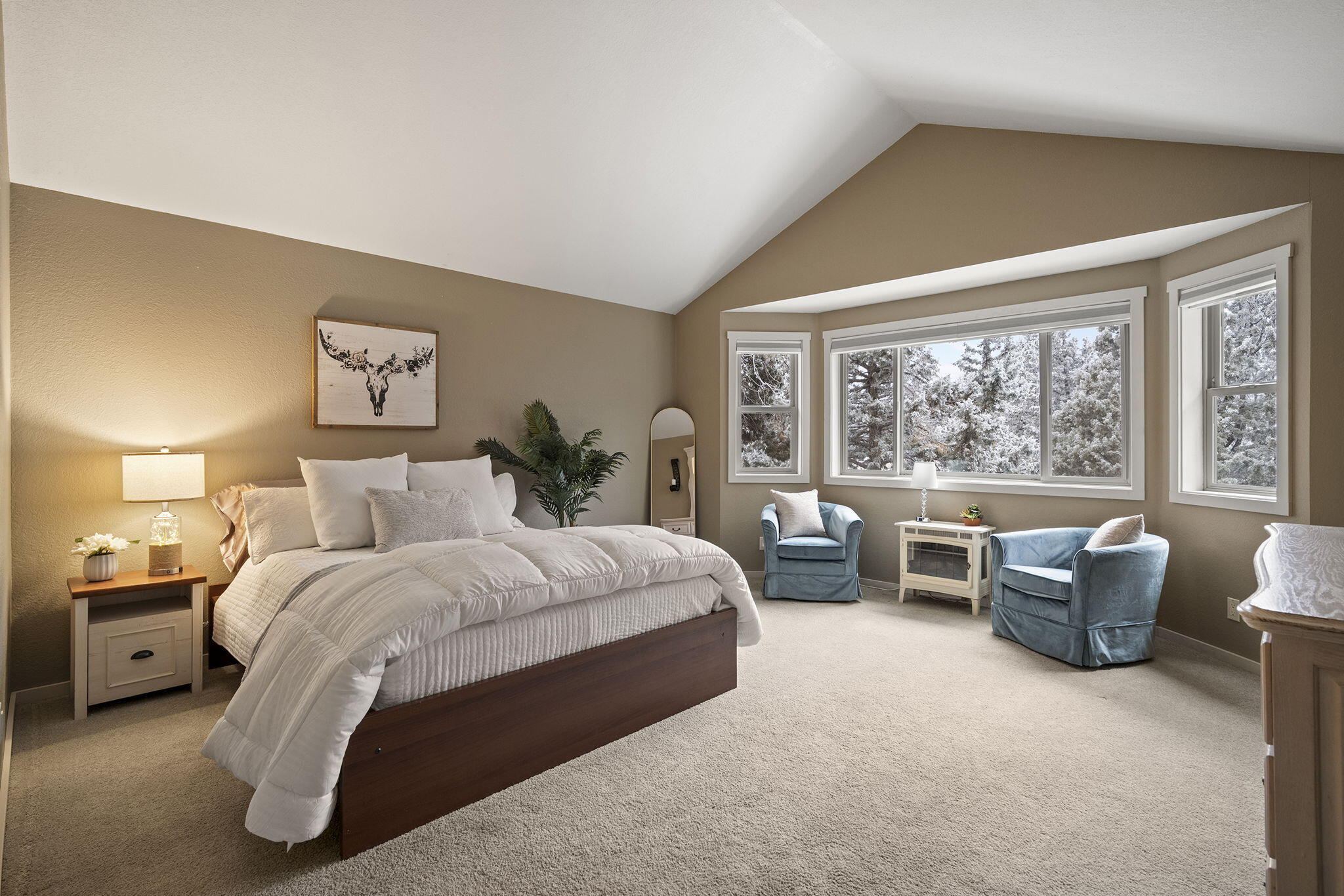 20275 Rogers Road Bend, OR 97703 - Photo 18 of 44 Gallery Image 18