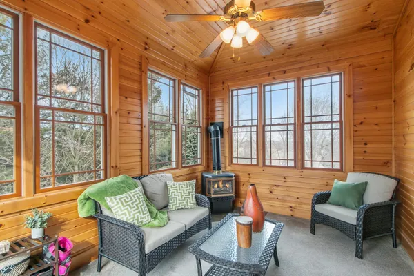 $600,000 | 614 Woodhaven Court, Cambridge, WI 53523