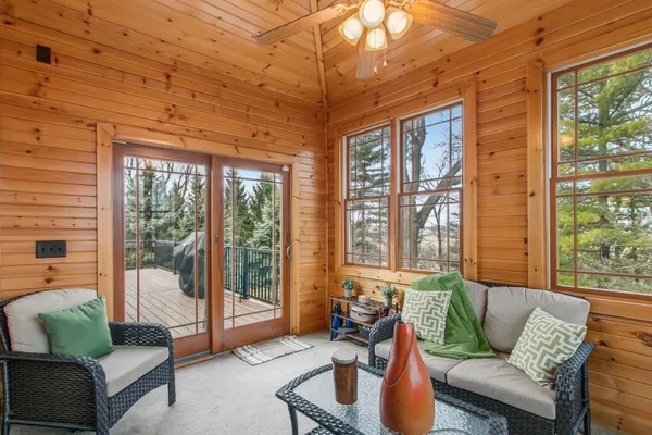 $600,000 | 614 Woodhaven Court, Cambridge, WI 53523