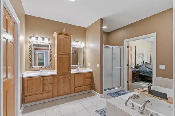 $600,000 | 614 Woodhaven Court, Cambridge, WI 53523