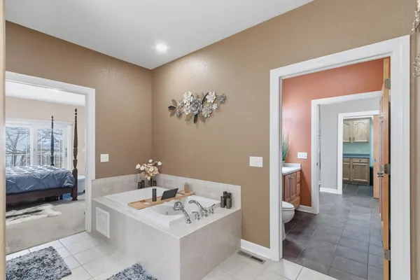 $600,000 | 614 Woodhaven Court, Cambridge, WI 53523