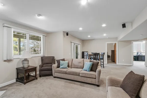 $600,000 | 614 Woodhaven Court, Cambridge, WI 53523