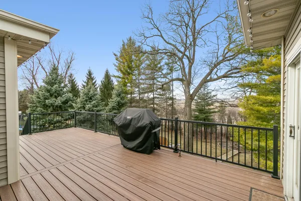 $600,000 | 614 Woodhaven Court, Cambridge, WI 53523