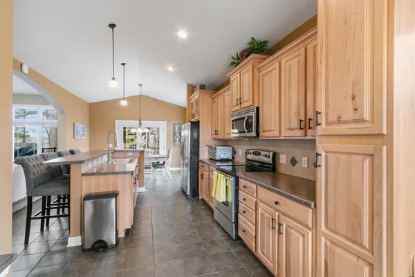$600,000 | 614 Woodhaven Court, Cambridge, WI 53523