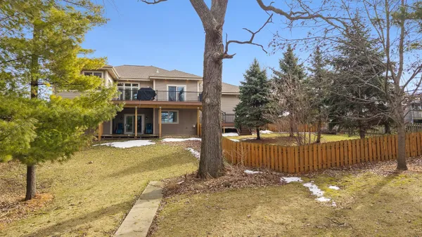 $600,000 | 614 Woodhaven Court, Cambridge, WI 53523
