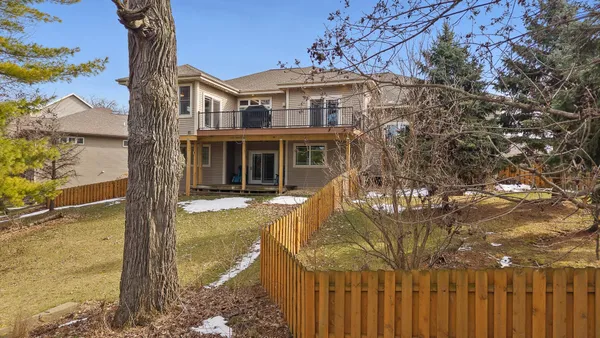 $600,000 | 614 Woodhaven Court, Cambridge, WI 53523