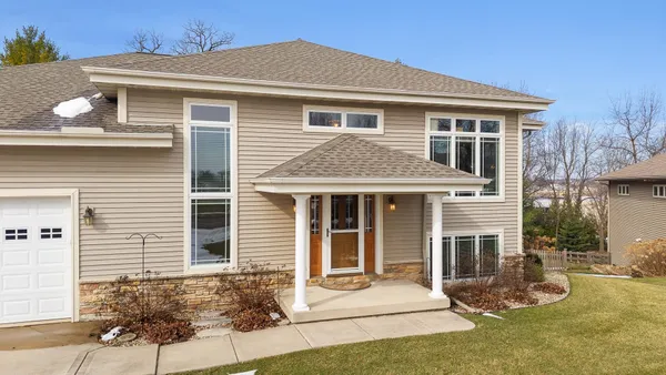 $600,000 | 614 Woodhaven Court, Cambridge, WI 53523