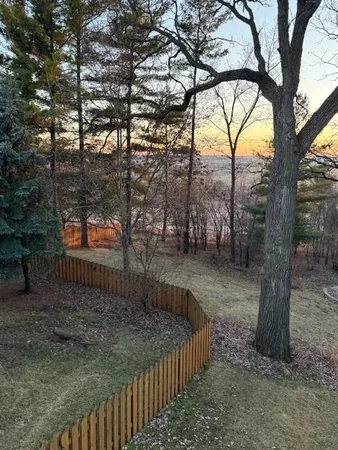 $600,000 | 614 Woodhaven Court, Cambridge, WI 53523