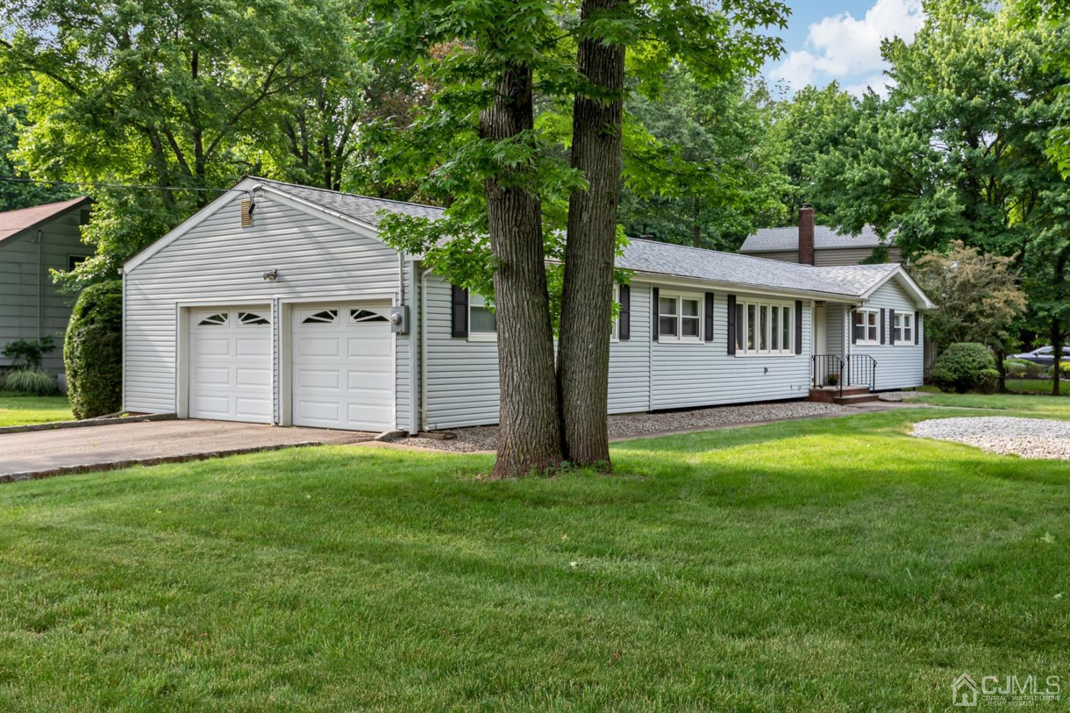 1 Greenwich Road Edison, NJ 08820 - Photo 1 of 26 front view of a house with a yard