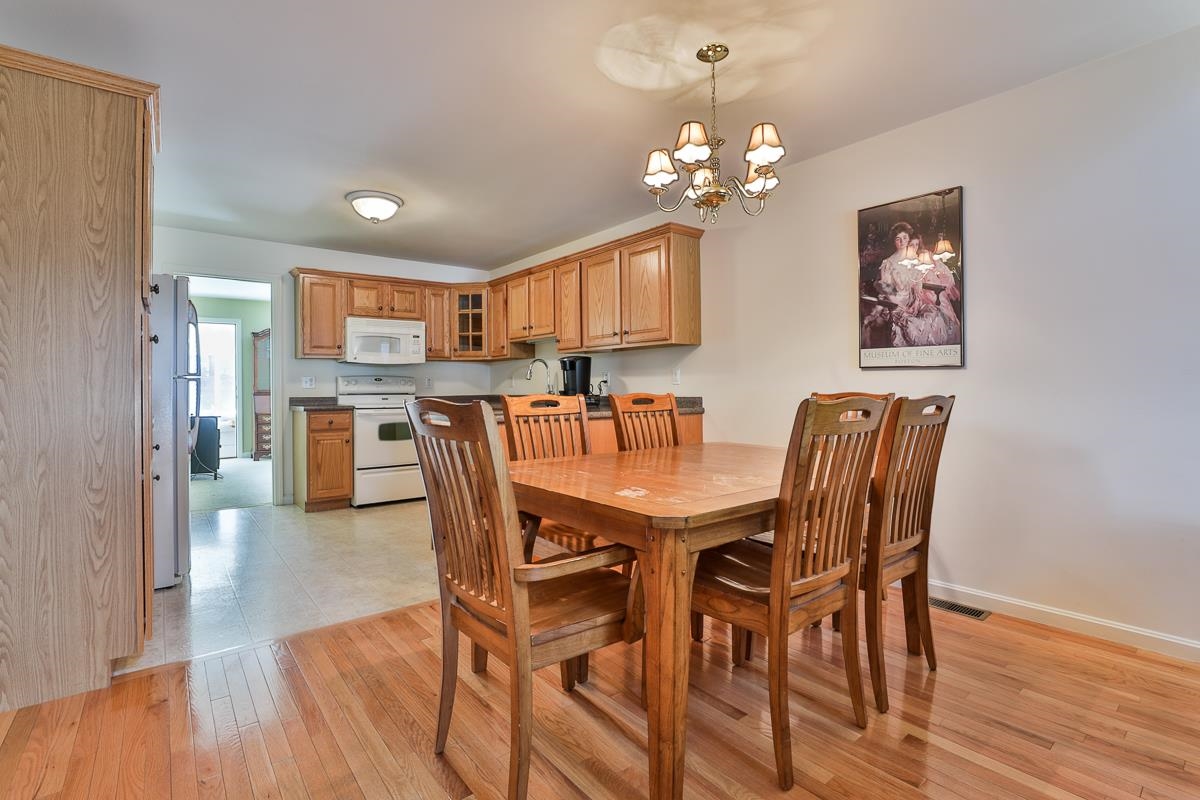 37 Brookview Road Windham, NH 03087 - Photo 8 of 33