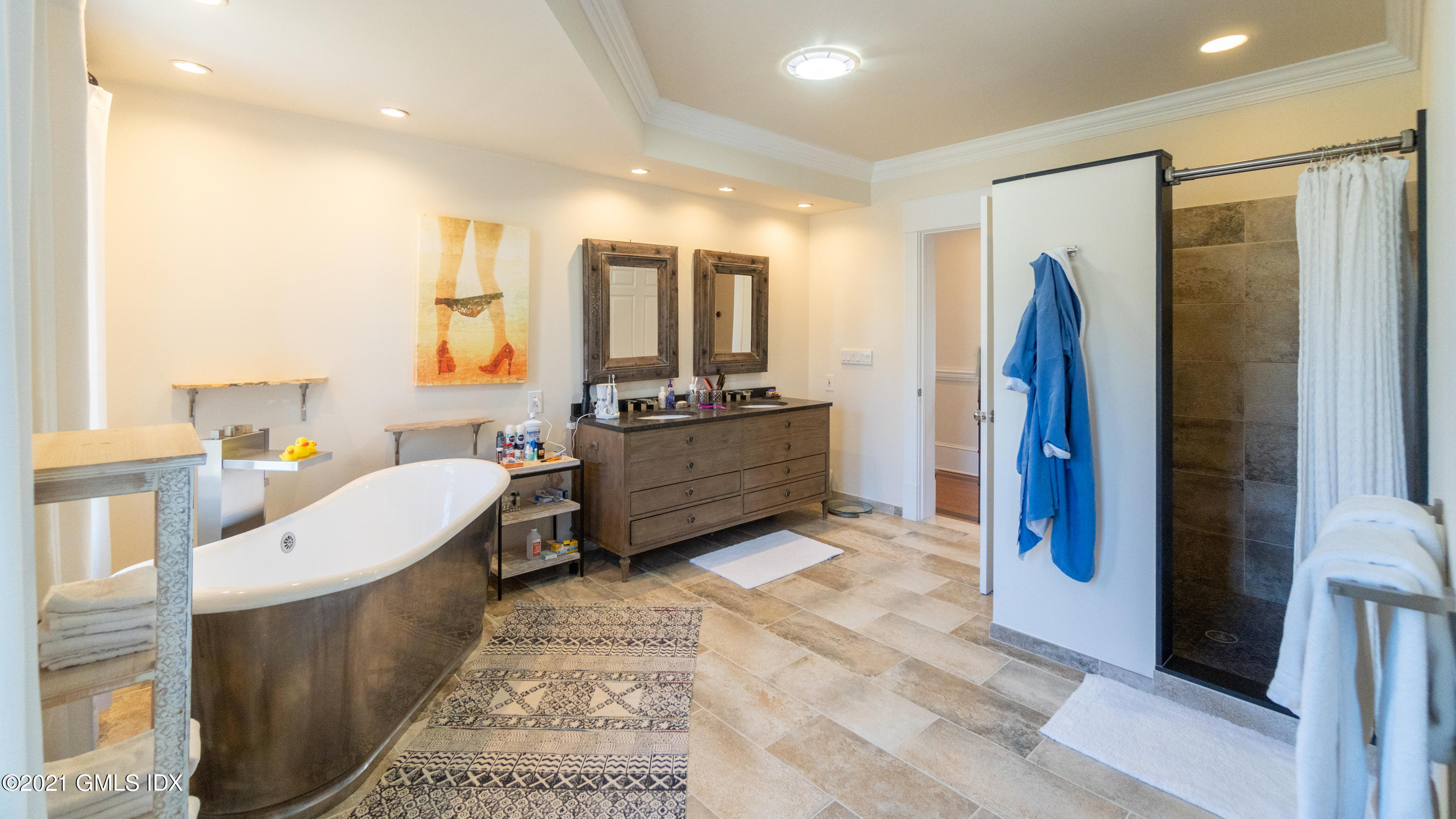 28 Dairy Road Greenwich, CT 06830 - Photo 22 of 23 a living room with furniture and a rug