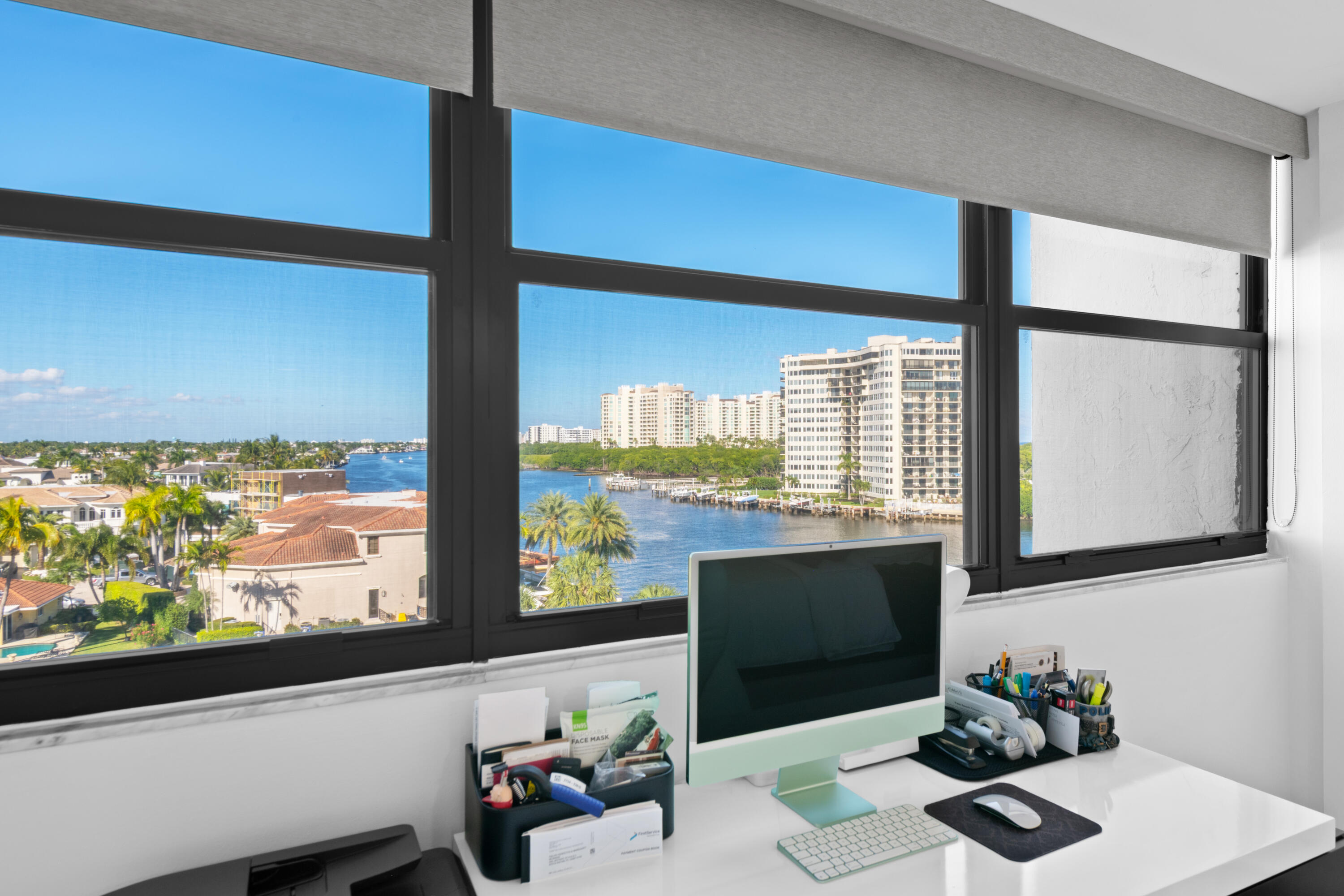 899 Jeffery Street, Unit 612 Boca Raton, FL 33487 - Photo 23 of 63 a kitchen with a large window