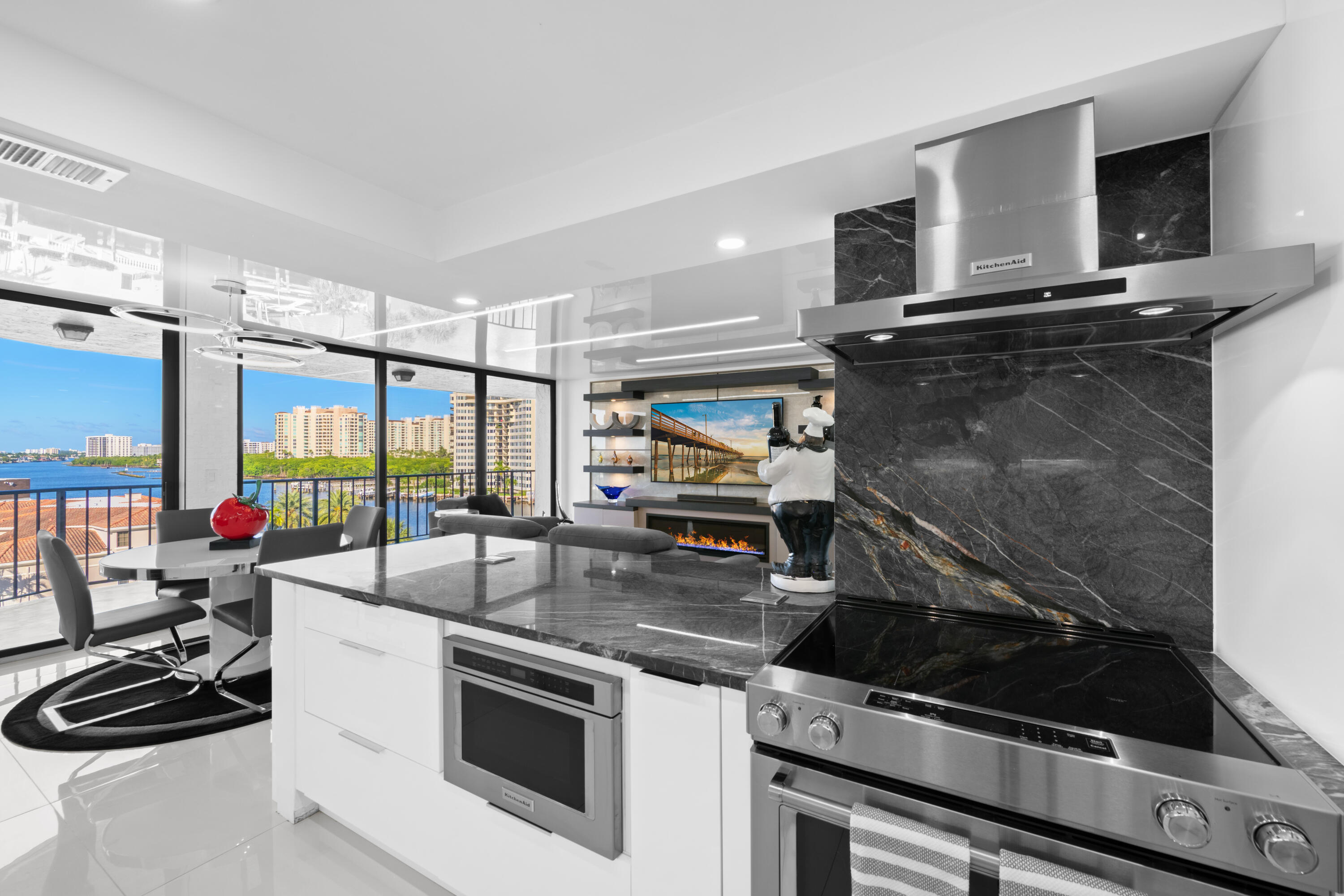 899 Jeffery Street, Unit 612 Boca Raton, FL 33487 - Photo 8 of 63 a kitchen with a stove and a sink