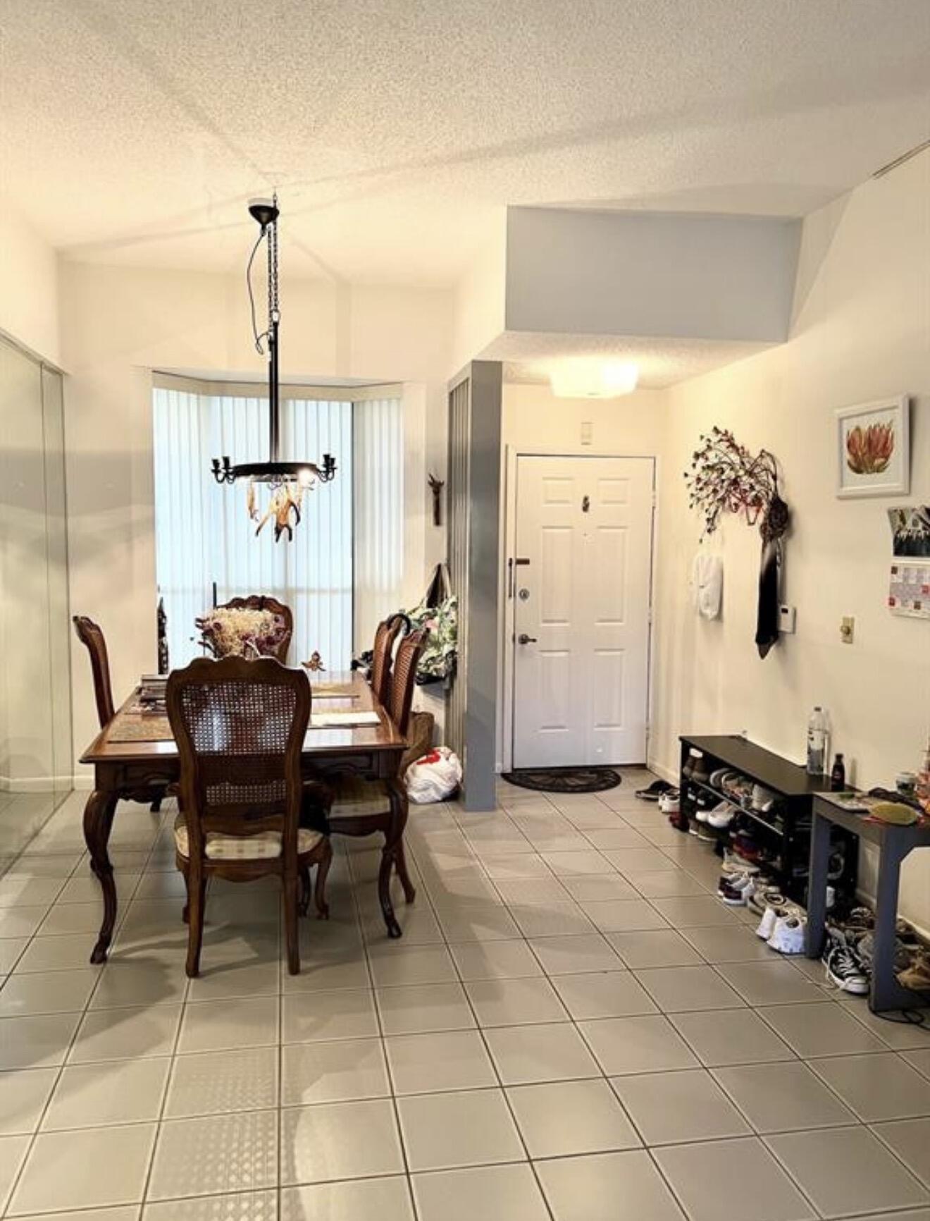 7472 La Paz Boulevard, Unit 103 Boca Raton, FL 33433 - Photo 7 of 21 Dining