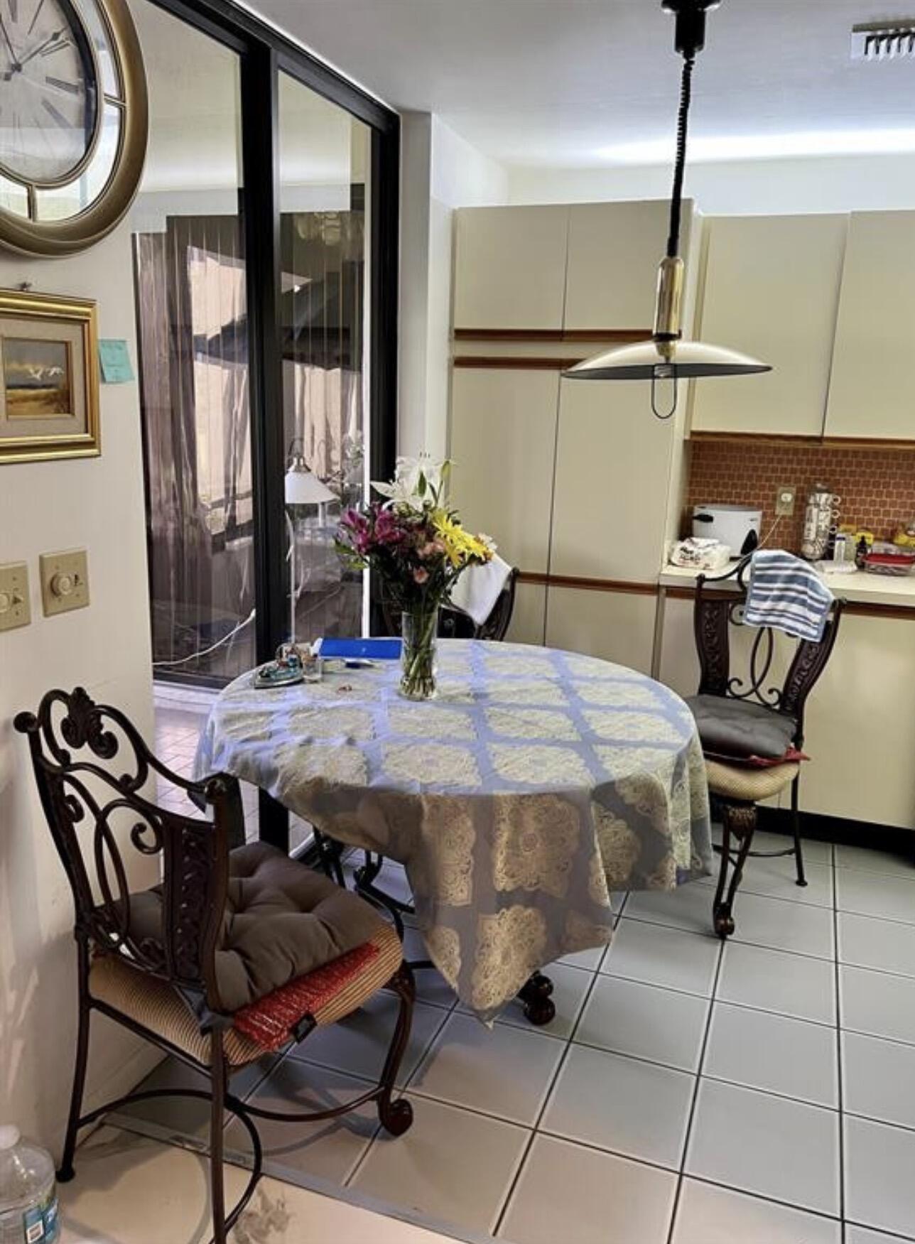 7472 La Paz Boulevard, Unit 103 Boca Raton, FL 33433 - Photo 8 of 21 Breakfast