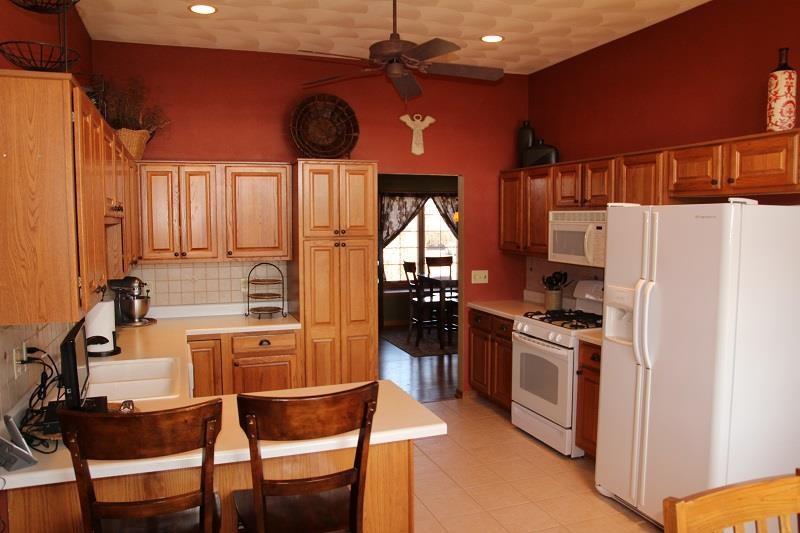 213 Starfire Road Poplar Grove, IL 61065 - Photo 7 of 24 Gallery Image 7