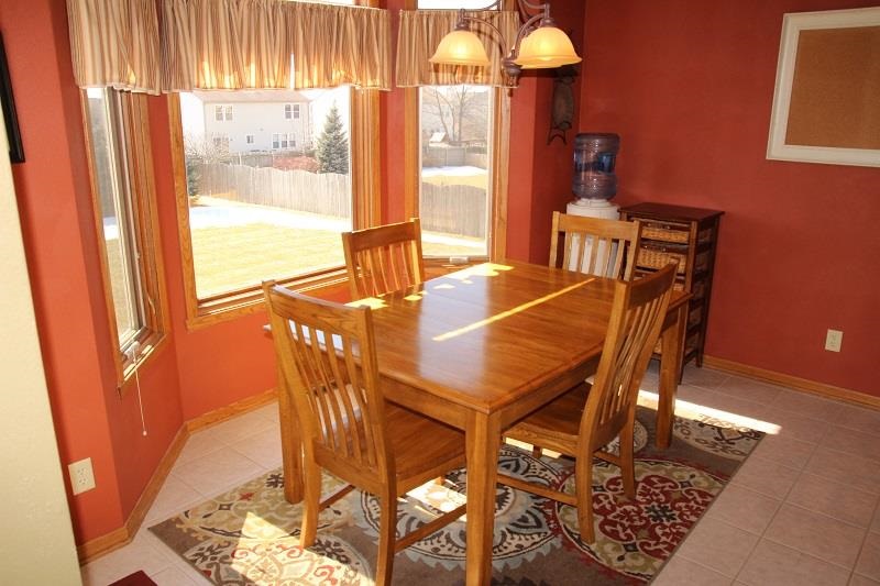 213 Starfire Road Poplar Grove, IL 61065 - Photo 8 of 24 Gallery Image 8