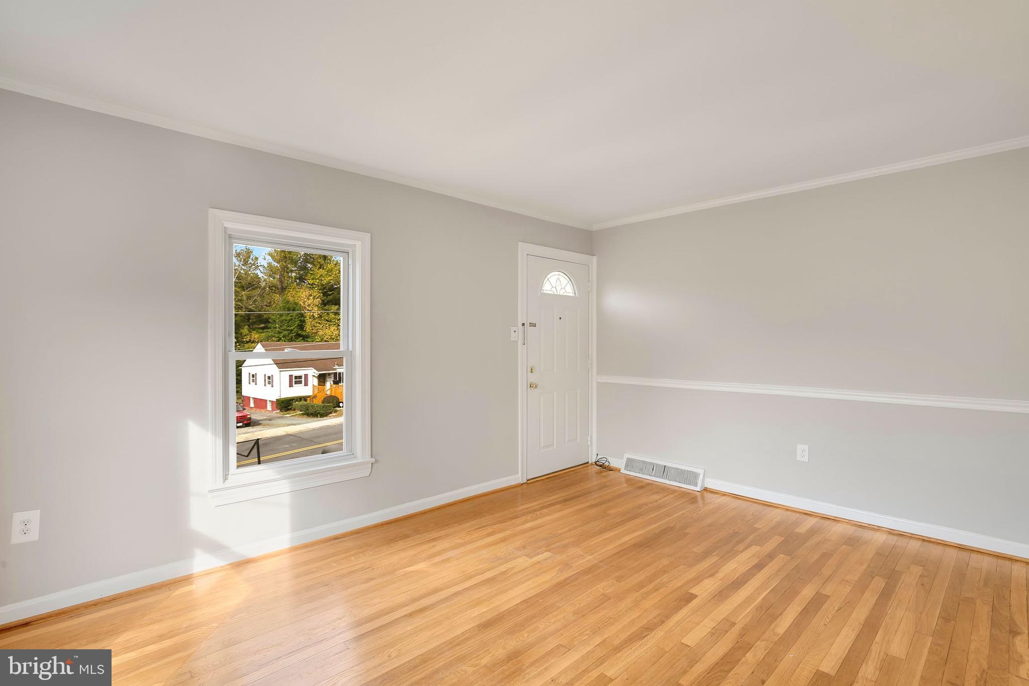 12103 Dewey Road Silver Spring, MD 20906 - Photo 5 of 28